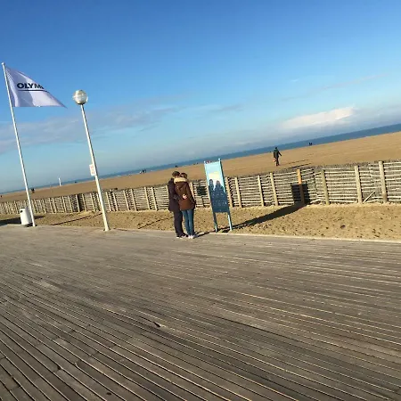 Picsine, Tennis Sevigne 300m *