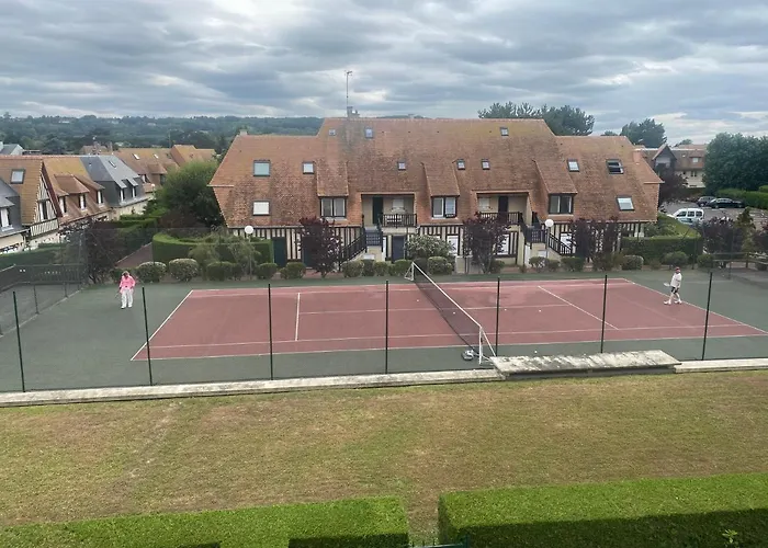 Picsine, Tennis Sevigne 300m Deauville