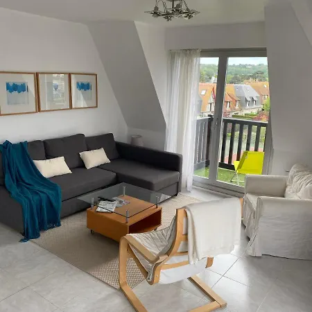 Picsine, Tennis Sevigne 300m