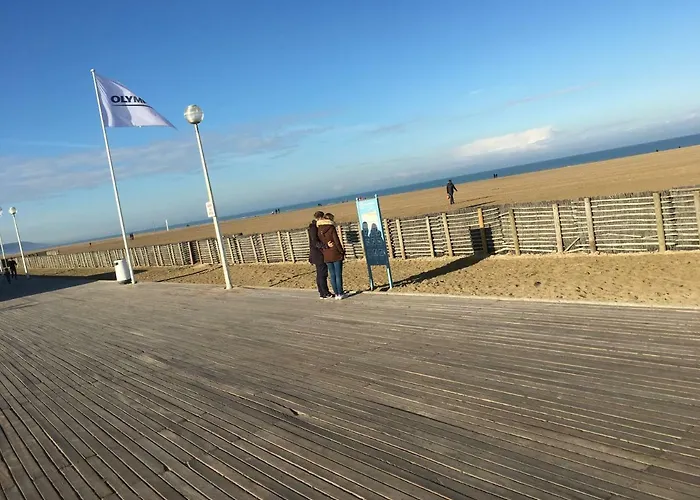 Picsine, Tennis Sevigne 300m *